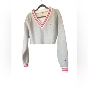 Women’s Champion cropped sweatshirt size small